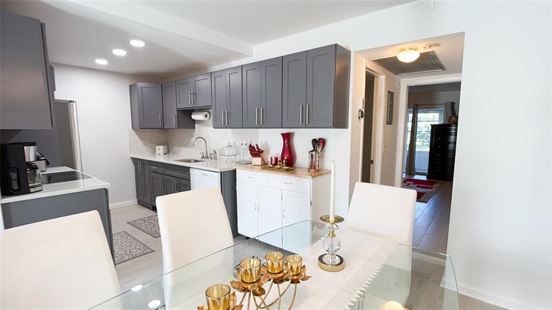 Image 9 of 48 For 1069 Newport Q  1069