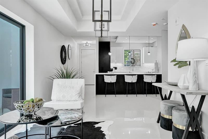 Image 21 of 68 For 3040 Ocean Blvd  N106