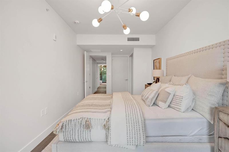 Image 43 of 68 For 3040 Ocean Blvd  N106