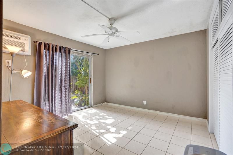 Image 14 of 29 For 2624 30th Pl  102b