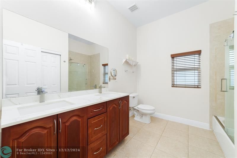 Image 17 of 42 For 7943 44th Ct