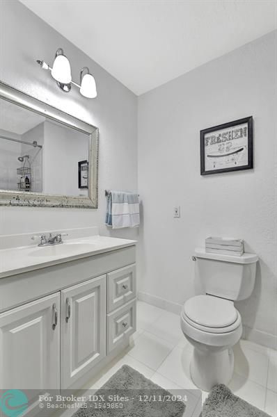 Image 14 of 23 For 21810 Cypress Cir  26c