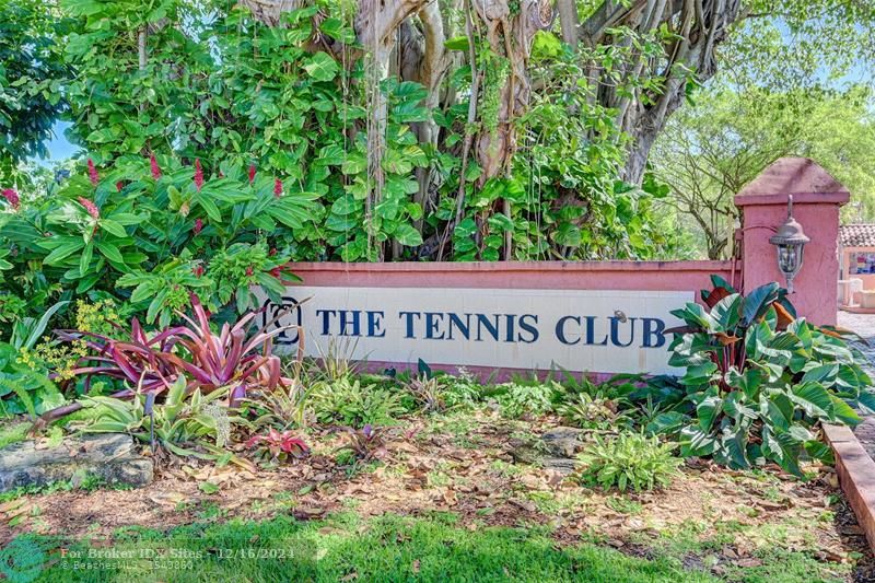 Image 32 of 53 For 640 Tennis Club Dr  112