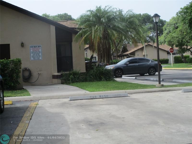 Image 20 of 42 For 2700 Carambola Cir  2700