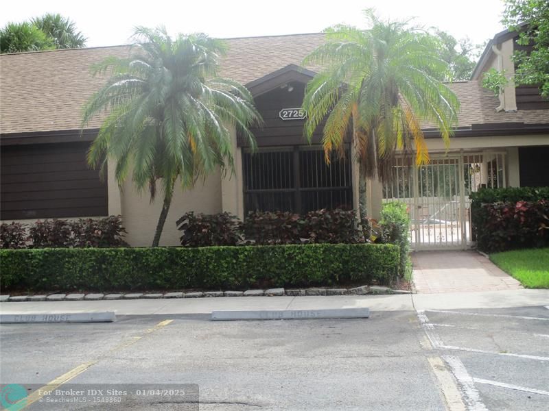 Image 21 of 42 For 2700 Carambola Cir  2700