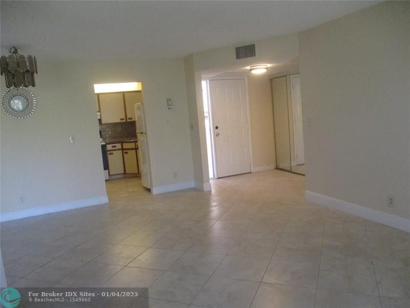 Image 24 of 42 For 2700 Carambola Cir  2700