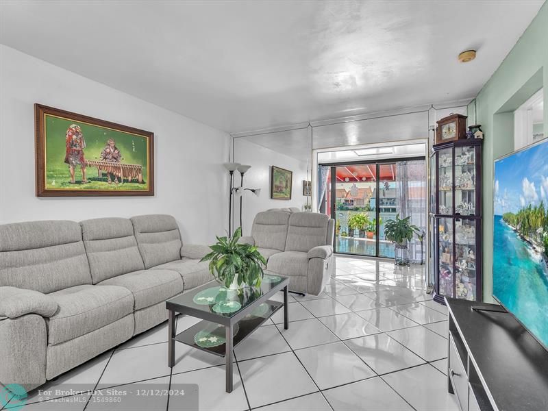 Image 15 of 31 For 5530 26th Ct  102