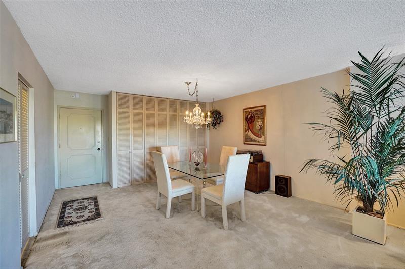Image 11 of 94 For 405 Ocean Blvd  623