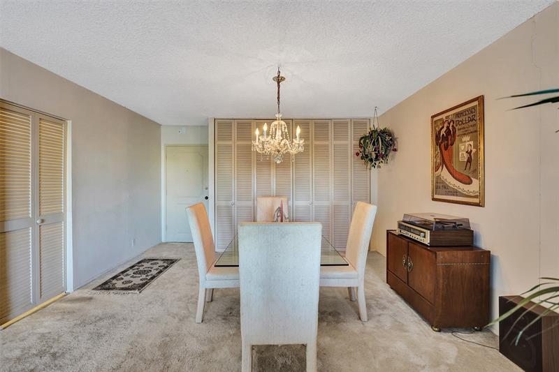 Image 12 of 94 For 405 Ocean Blvd  623