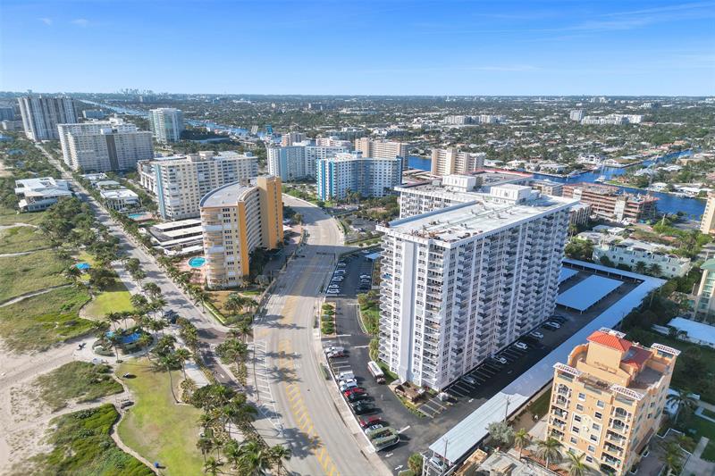 Image 59 of 94 For 405 Ocean Blvd  623