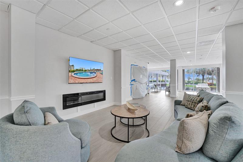 Image 65 of 94 For 405 Ocean Blvd  623