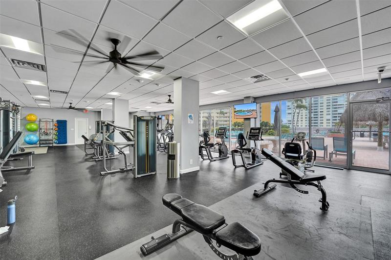 Image 74 of 94 For 405 Ocean Blvd  623