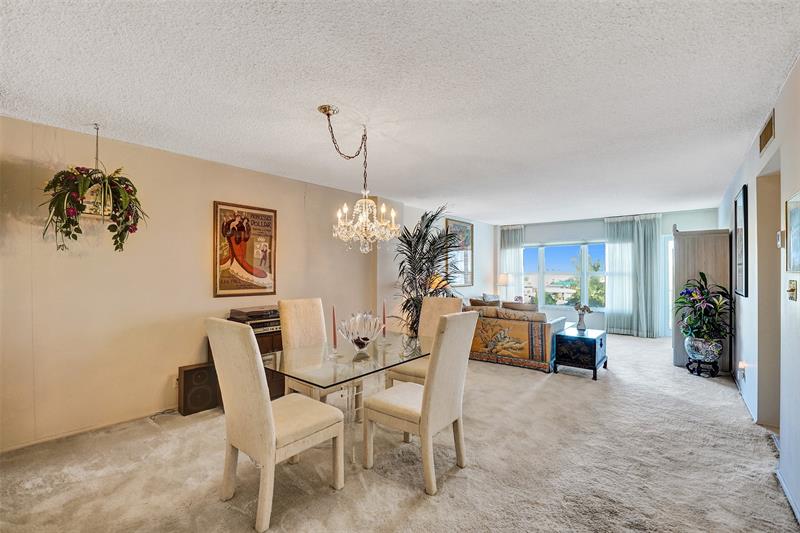 Image 8 of 94 For 405 Ocean Blvd  623