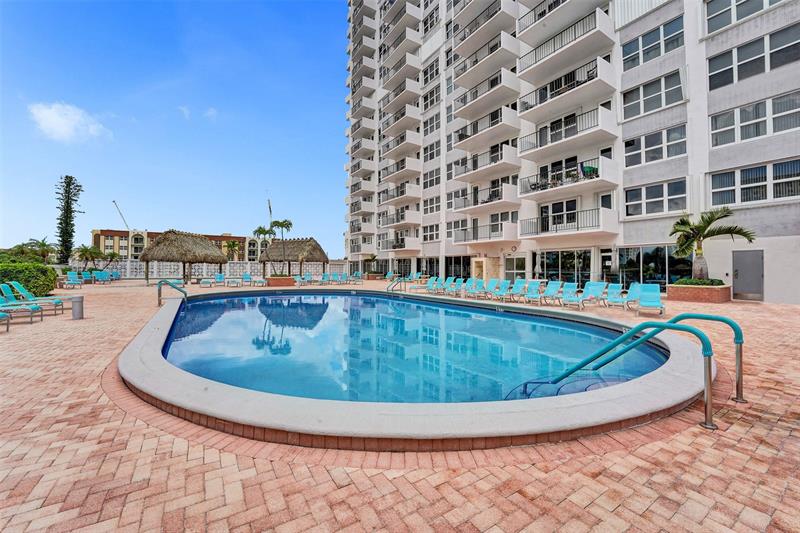 Image 81 of 94 For 405 Ocean Blvd  623