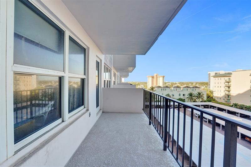 Image 94 of 94 For 405 Ocean Blvd  623