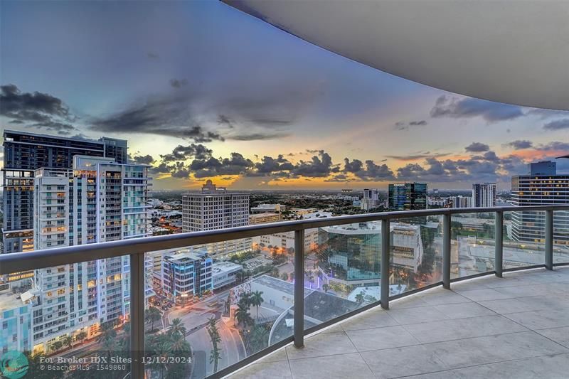 Image 44 of 56 For 100 Las Olas Blvd  2303