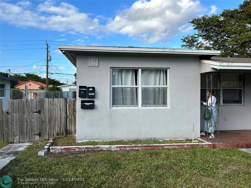 Details for 1945 Rodman St, Hollywood, FL 33020