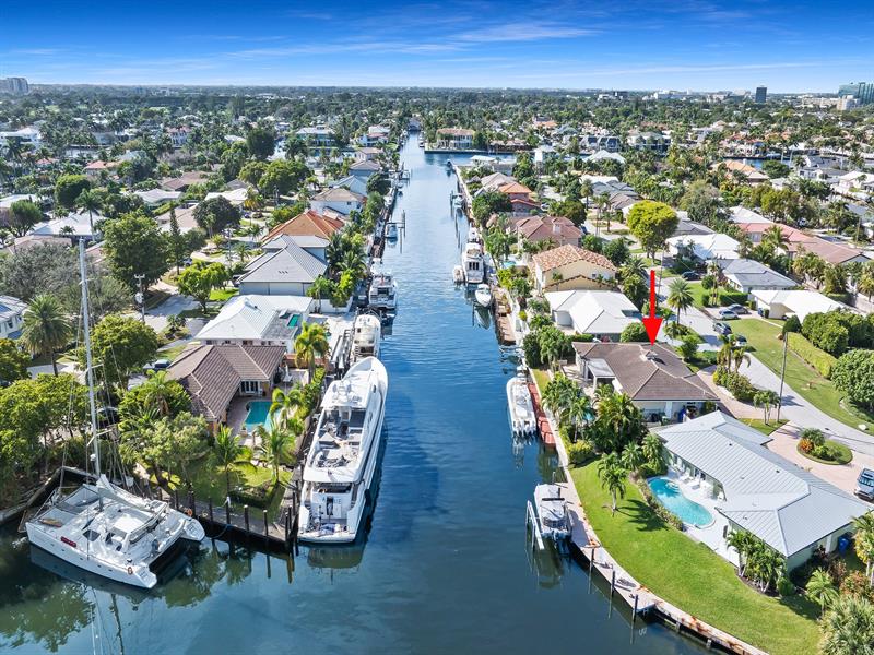 Image 10 of 40 For 57 Castle Harbor Is