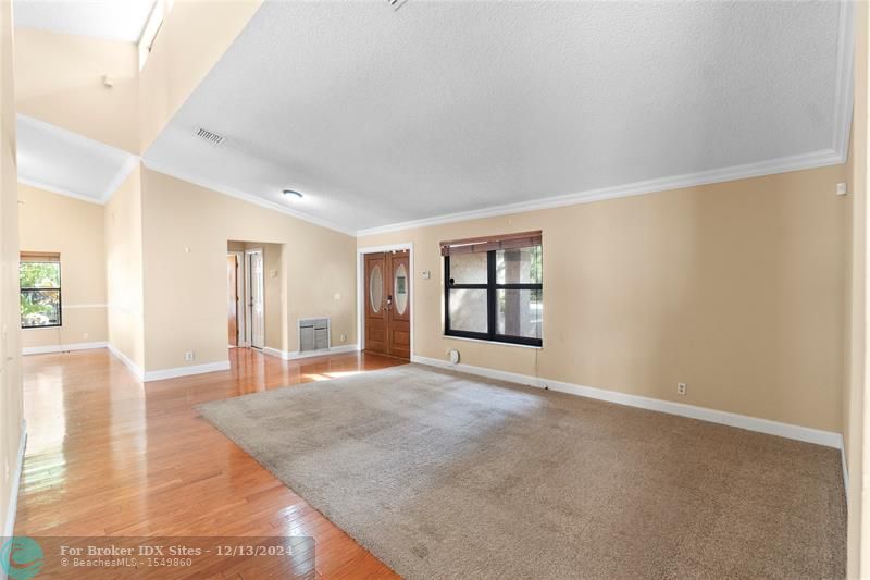 Image 11 of 42 For 10355 6th Ct