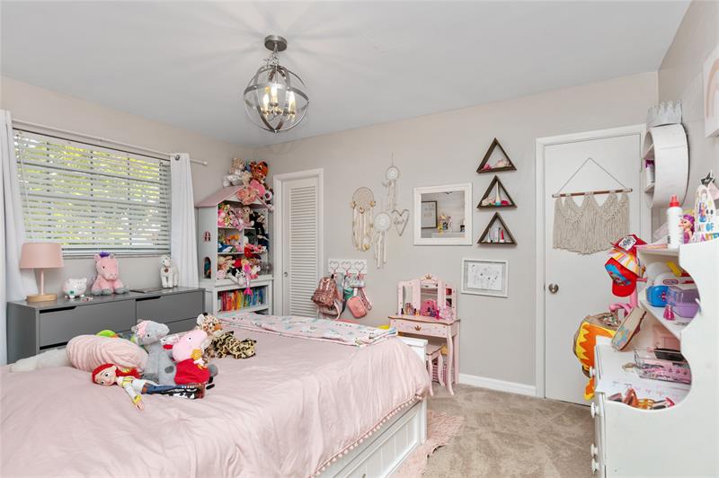 Image 11 of 42 For 3261 6th Ave