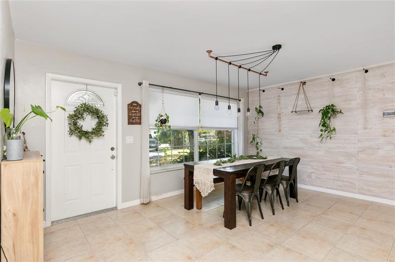 Image 25 of 42 For 3261 6th Ave