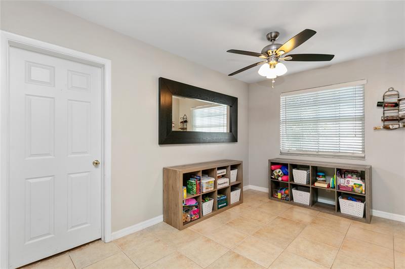 Image 28 of 42 For 3261 6th Ave