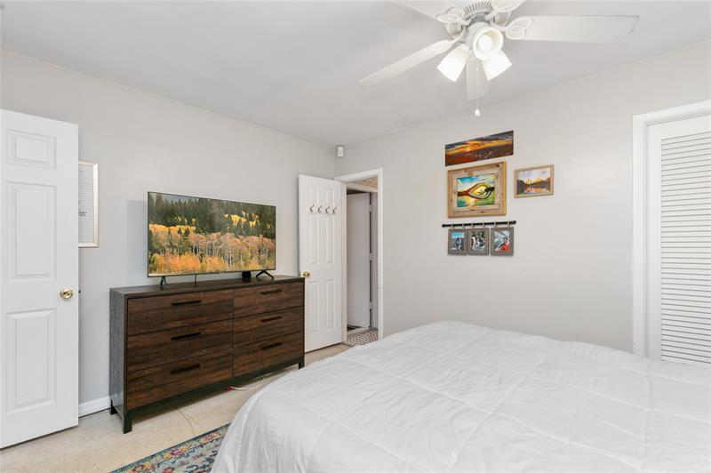 Image 34 of 42 For 3261 6th Ave