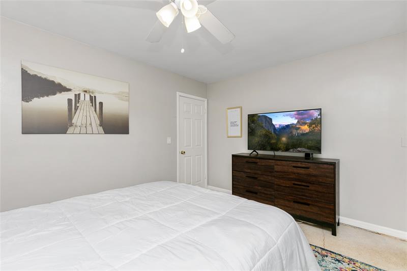 Image 35 of 42 For 3261 6th Ave