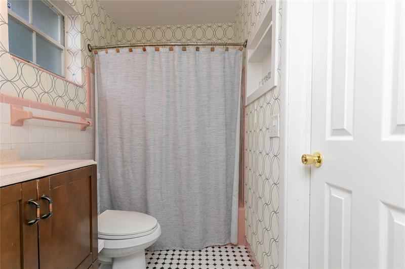 Image 38 of 42 For 3261 6th Ave