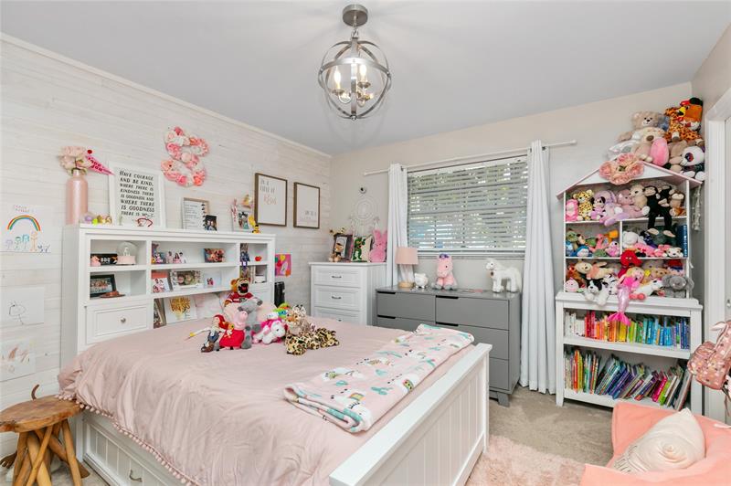 Image 6 of 42 For 3261 6th Ave