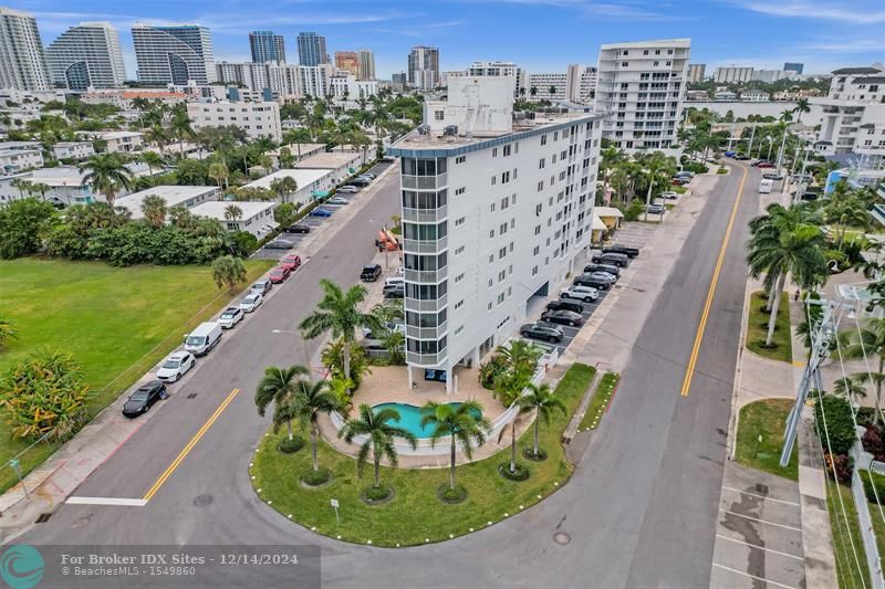 Details for 720 Bayshore Dr  403, Fort Lauderdale, FL 33304