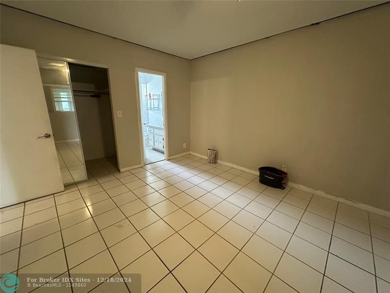 Image 11 of 13 For 5061 Oakland Park Blvd  307