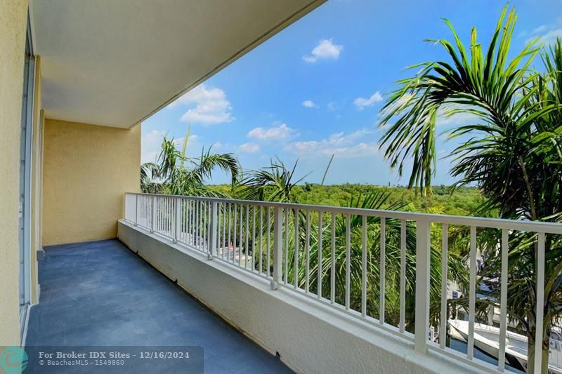 Image 16 of 61 For 700 Boynton Beach Blvd  401