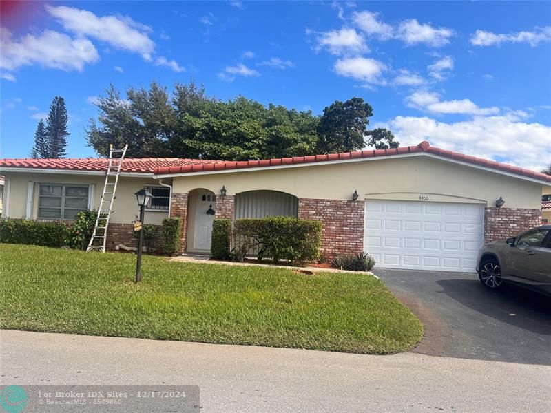 Listing Details for 4400 12th Dr, Deerfield Beach, FL 33064