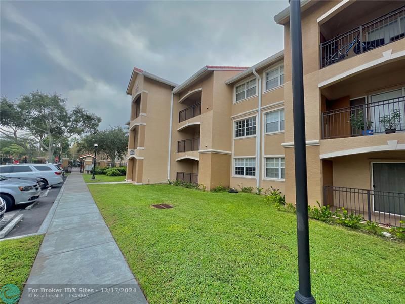 Details for 100 117th Te  2203, Pembroke Pines, FL 33025