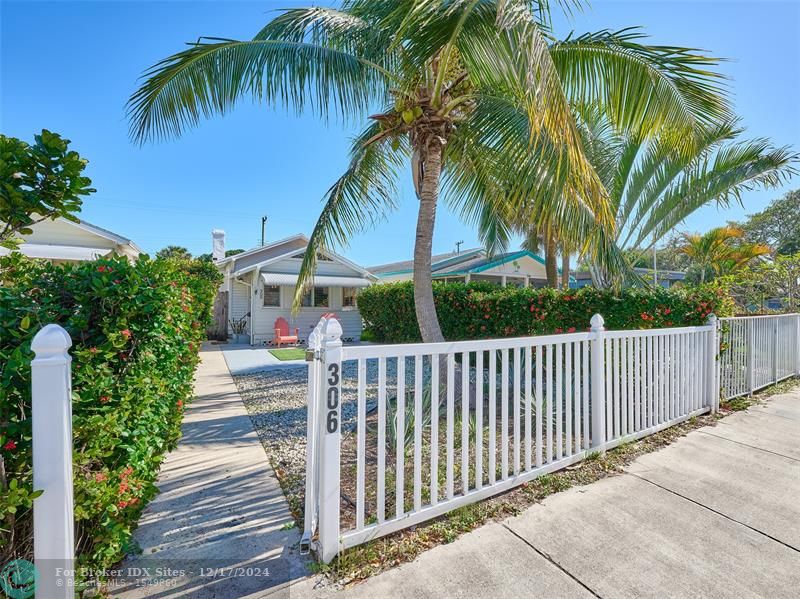 Details for 306 J St  , Lake Worth Beach, FL 33460