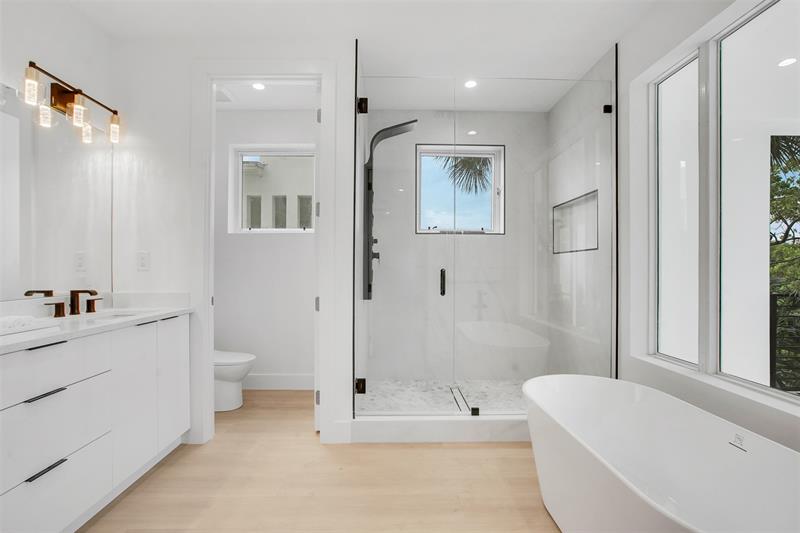 Image 17 of 22 For 1129 18 Court  1129