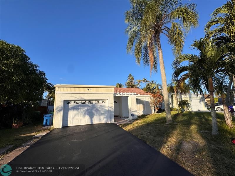 Details for 9673 45th St, Sunrise, FL 33351