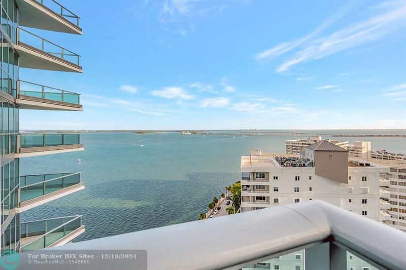 Image 11 of 71 For 1331 Brickell Bay Dr  1908