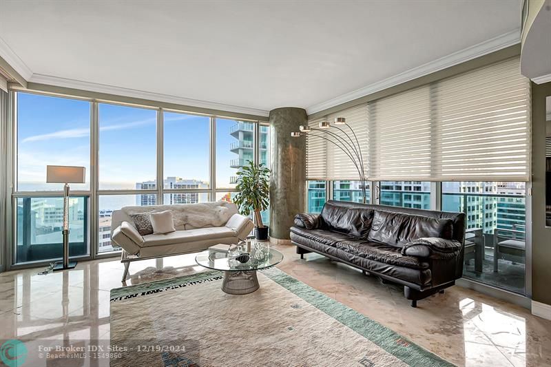 Image 17 of 71 For 1331 Brickell Bay Dr  1908