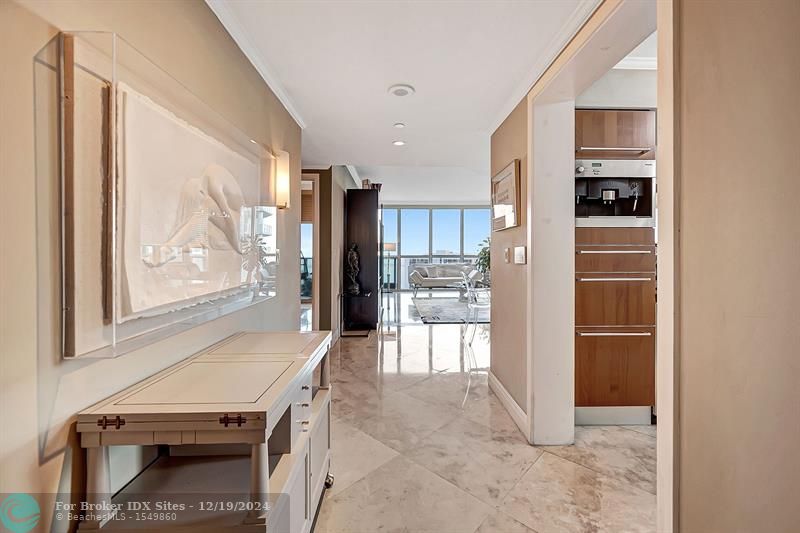 Image 22 of 71 For 1331 Brickell Bay Dr  1908