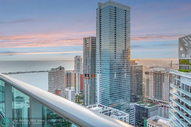 Image 52 of 71 For 1331 Brickell Bay Dr  1908