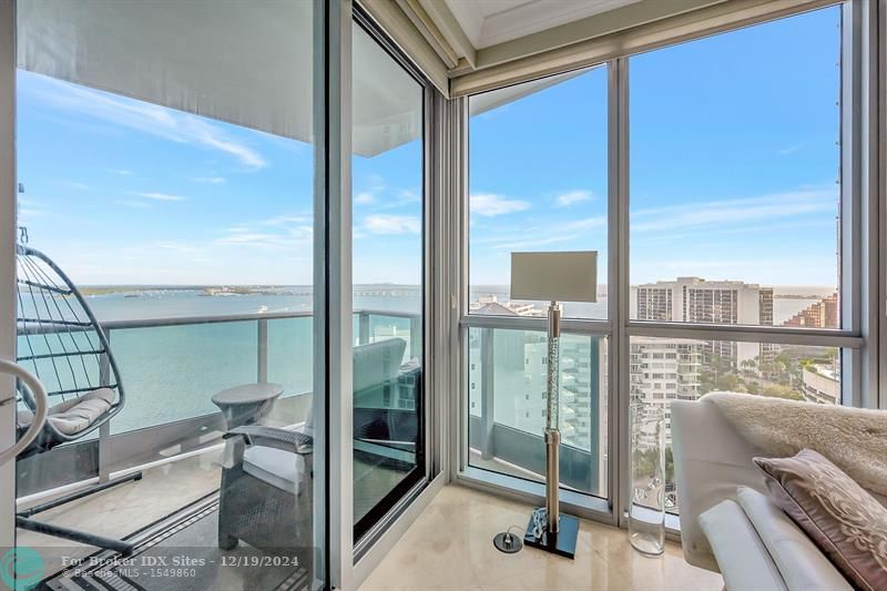 Image 8 of 71 For 1331 Brickell Bay Dr  1908