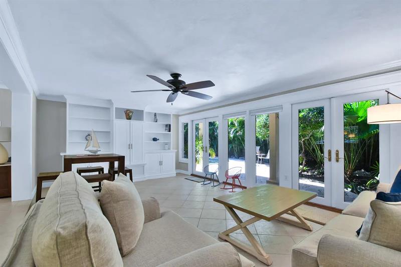 Image 13 of 29 For 2030 31st Ct
