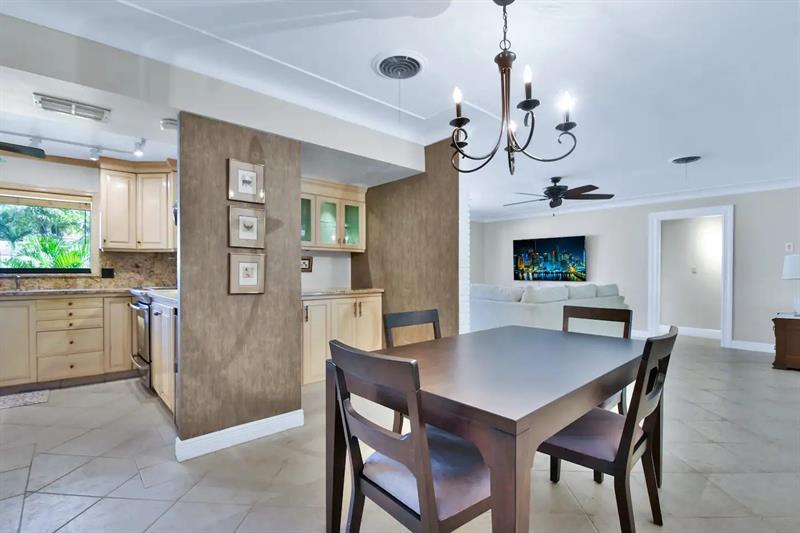 Image 16 of 29 For 2030 31st Ct