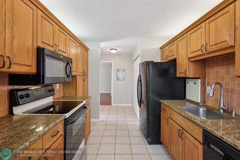 Image 15 of 52 For 2533 Carambola Cir  18108