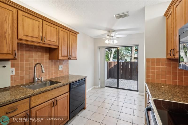 Image 17 of 52 For 2533 Carambola Cir  18108