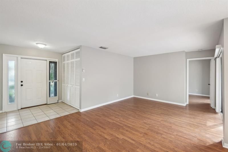 Image 23 of 52 For 2533 Carambola Cir  18108