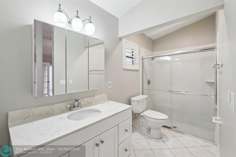 Image 30 of 52 For 2533 Carambola Cir  18108