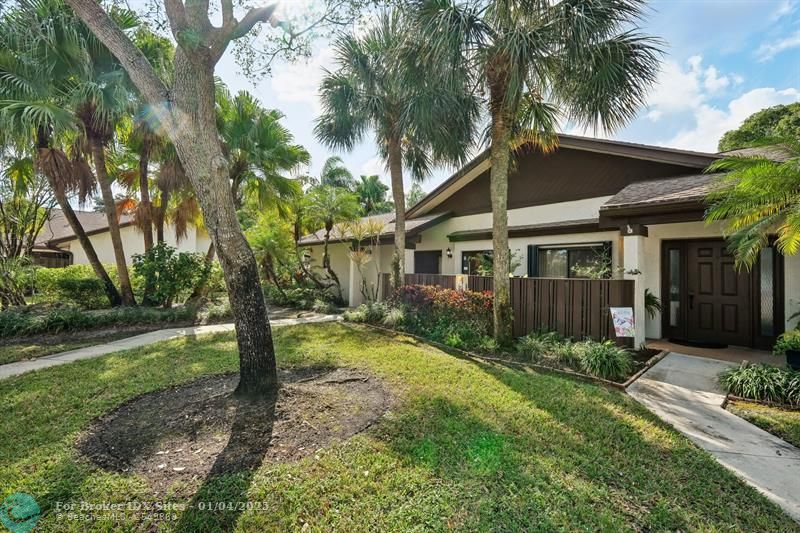 Image 6 of 52 For 2533 Carambola Cir  18108